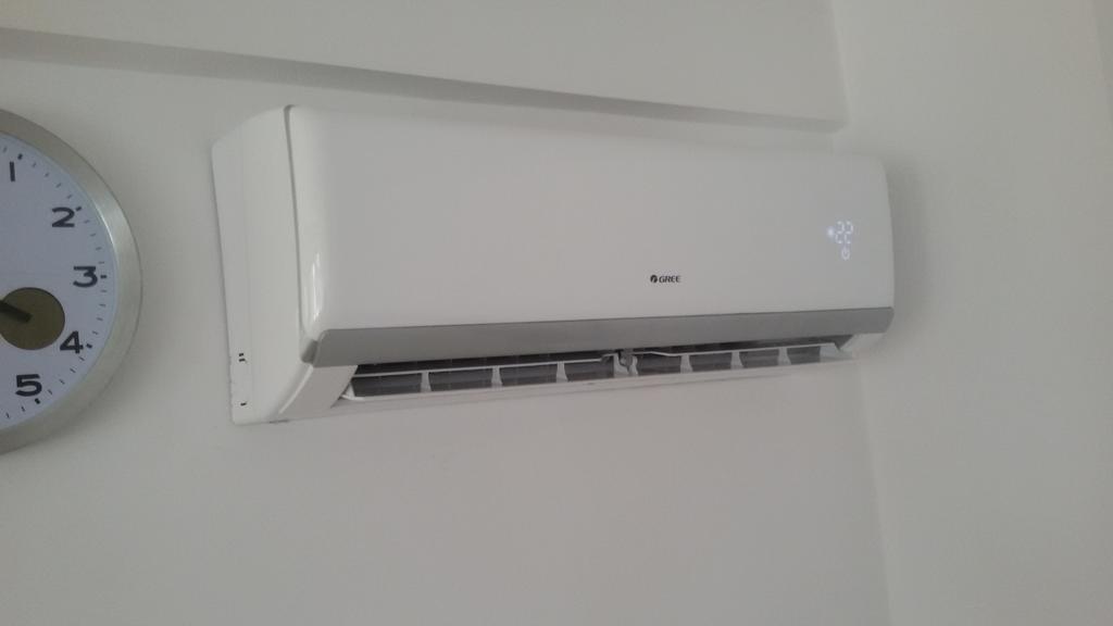 Alma Apartments Варшава Екстериор снимка